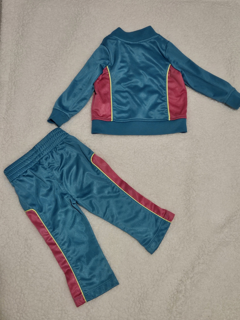 Puma Lifestyle 2-piece Warm-Up Suit Zippered Jacket/Pants for 12 months - Picture 2 of 4